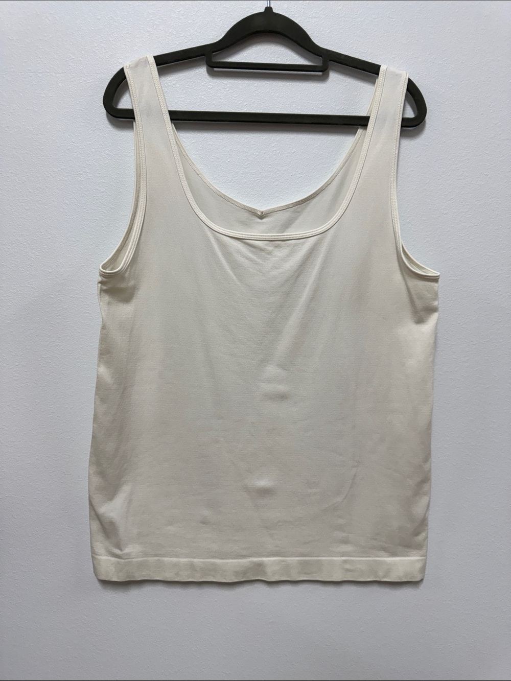 White House Black Market Cream Scoop or Vee Neck Tank